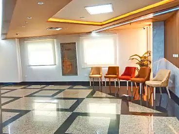 عيادات للبيع في محور العروبة، جنوب الأكاديمية، 40 متر