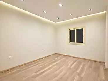 في المجاورة الثالثة، الحي الرابع، 220 متر