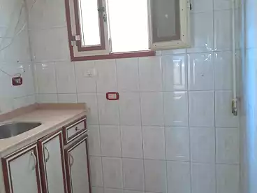 شقق للبيع في شارع السلام، الهانوفيل، 100 متر