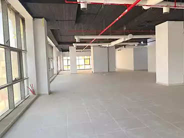 Administrative For rent in Southern 90th St., 90th Street, 305 sqm