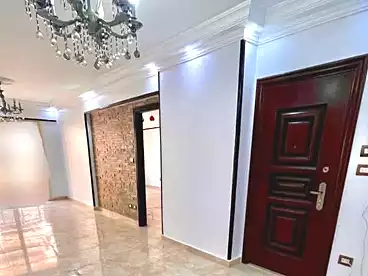 شقق للبيع في شارع جمال عبد الناصر، المندرة، 165 متر