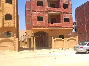 House / Home For sale in Al Hay Al Thlathoon, 10th of Ramadan, 276 sqm