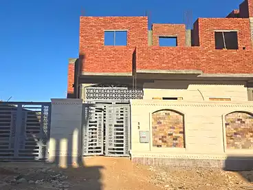 House / Home For sale in Al Hay Al Thlathoon, 10th of Ramadan, 276 sqm