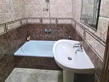 شقق للبيع في طريق الجيش، المندرة، 145 متر