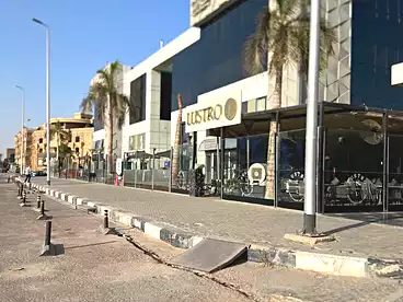 تجاري للإيجار في محور محمد نجيب، القاهرة الجديدة - التجمع الخامس، 575 متر