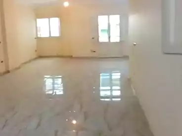 شقق للإيجار في شارع نبوي المهندس، المندرة، 200 متر