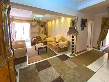 شقق للبيع في شارع زايد، البيطاش، 150 متر