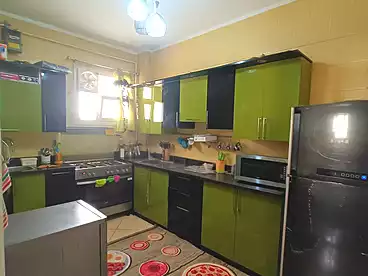 For sale in El Maahad St., Neighborhood 1st, 180 sqm