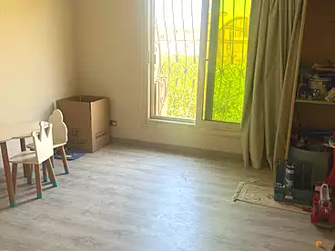 For sale in Area 4, Eighth Neighborhood, 200 sqm