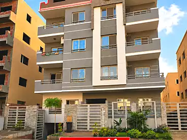 في عمارات الاندلس، الأندلس 2، 195 متر