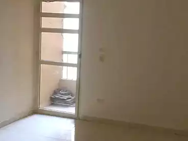 شقق للإيجار في محرم بك، الاسكندرية، 122 متر