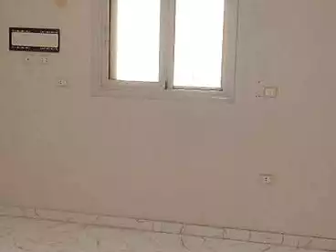 عقارات للإيجار في شارع سلطان خطاب، اللبيني، 150 متر