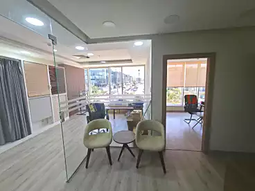 Corporate Branch For rent in Northern 90th St., 90th Street, 78 sqm
