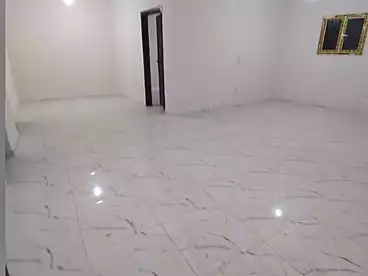 شقق للإيجار في شارع المجزر الالي، اللبيني، 100 متر