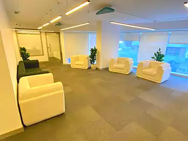 إداري للإيجار في شارع 199، دجلة، 360 متر
