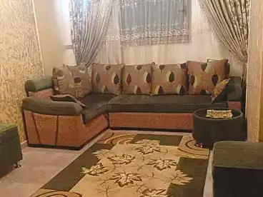 شقق للبيع في شارع طريق الجيش، ميامي، 140 متر