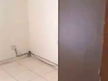 Administrative For rent in Al Mahatah St, Giza, 100 sqm