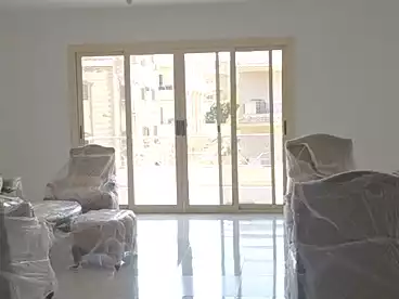 Apartments For sale in Street 1, First Neighborhood, 240 sqm