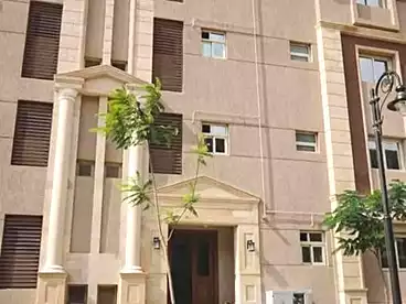 Apartment with Garden For sale in Rock Vera Compound, Compounds in New Cairo, 166 sqm