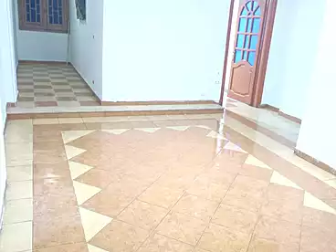 تجاري للإيجار في شارع خير الله، العجمي، 80 متر