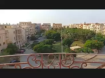 Roof For sale in El Shaikh Abdul Galil Issa St., El Banafsag 8, 250 sqm