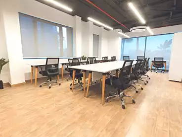 إداري للإيجار في بافاريا تاون - مرشدي جروب، كمبوند بالمعادي، 2000 متر