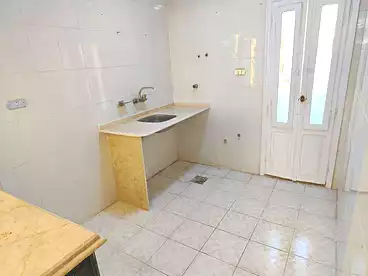 Properties For sale in Shatee El Nakheel, Al Agamy, 135 sqm