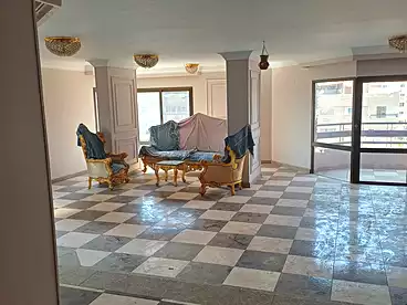Apartments For sale in Mostafa El Nahaas St., Nasr City, 275 sqm