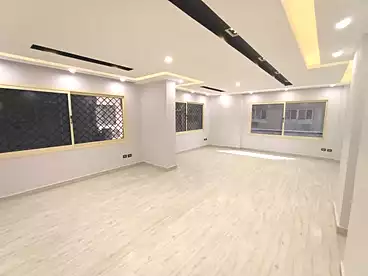 إداري للإيجار في شارع 9، المعادي، 400 متر
