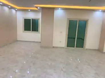 عقارات للإيجار في الحي الأول، الهضبة الوسطى، 180 متر