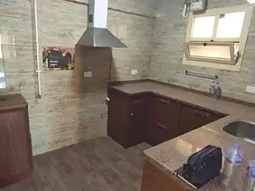 شقق للإيجار في محرم بك، الاسكندرية، 130 متر