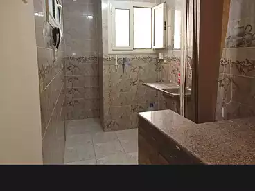 Administrative For rent in Abou Quer St - El Horeya Rd, Ganaklis, 100 sqm