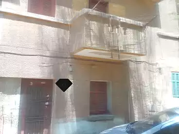 House / Home For sale in El Masaken El Iqtsadeyah, Helwan, 90 sqm