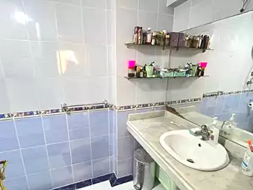شقق للبيع في شارع أبو قير - طريق الحرية، جناكليس، 160 متر