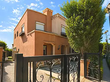 Town House For sale in Mivida Parcel, Mivida Compound - Emaar, 190 sqm