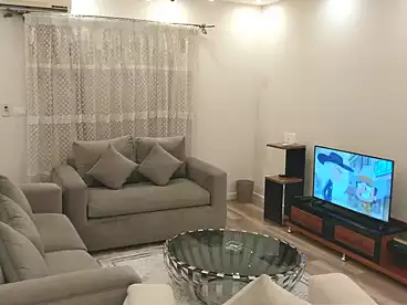 للإيجار في المرحله الخامسه، الرحاب، 125 متر
