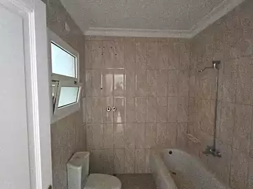 في منطقة العمارات 14، المنطقه الرابعه عشر عمارات، 140 متر
