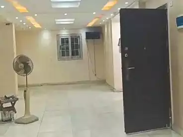 إداري للإيجار في جناكليس، الاسكندرية، 200 متر