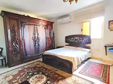 عقارات للإيجار في شارع بورسعيد، كامب شيزار، 230 متر