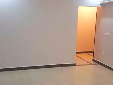 روف للإيجار في احمد عكاشة، شارع د، 170 متر