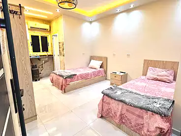 في شارع المعهد، الحي الأول، 70 متر