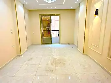 شقق للبيع في اللبيني، فيصل، 100 متر