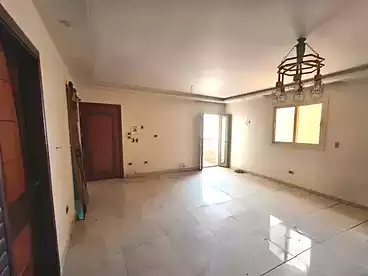 Apartments For sale in Shoubra, Greater Cairo, 120 sqm
