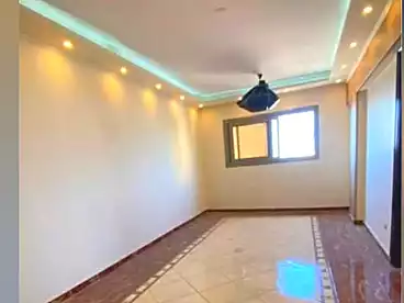 شقق للبيع في شارع مسجد الصالحين، البيطاش، 110 متر