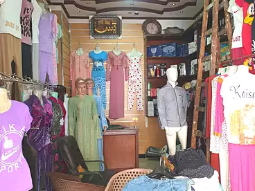 Commercial For rent in Al Hadrah Qebli, El Hadara, 35 sqm