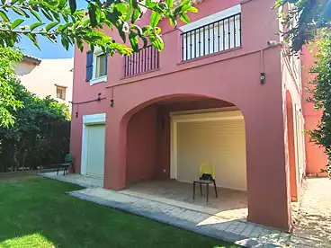 Villas For rent in Mivida Parcel, Mivida Compound - Emaar, 350 sqm