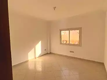 فيلا منفصلة للبيع في شارع طه حسين، جنوب الاكاديميه (ب)، 1800 متر