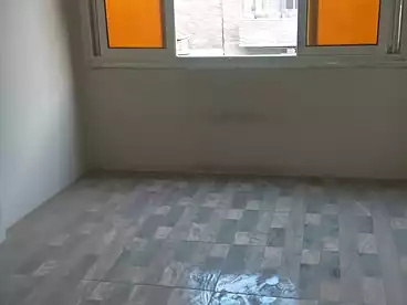 Apartments For rent in Lazoghli St., Helwan, 105 sqm
