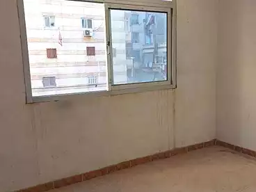 شقق للبيع في شارع جمال عبد الناصر، العصافرة، 100 متر