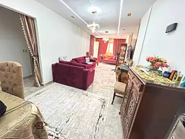 عقارات للبيع في شارع حسن باشا الاسكندراني، محرم بك، 125 متر